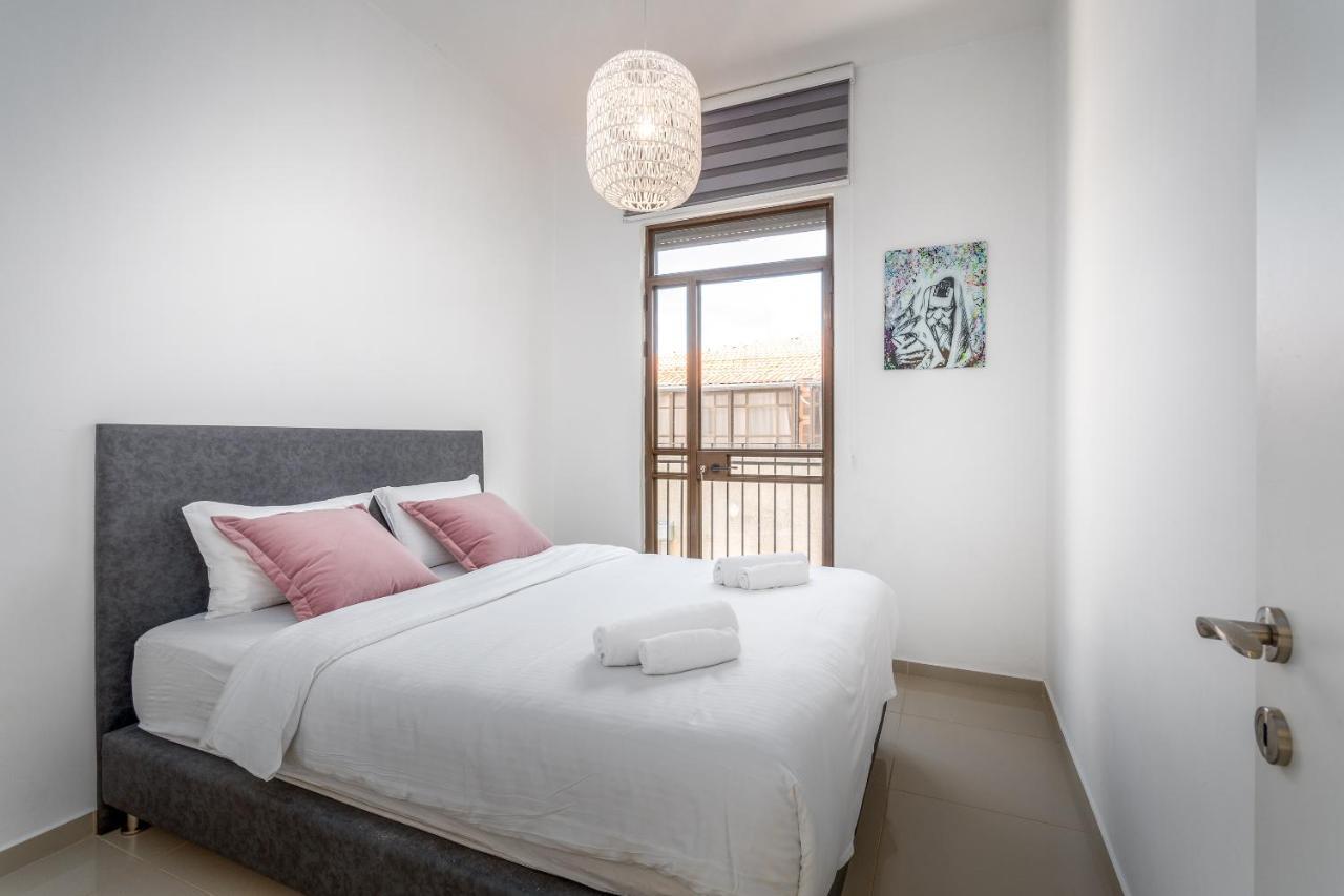 Modern & Bright 3 Bdr Close To The Beach Tel Aviv Ngoại thất bức ảnh